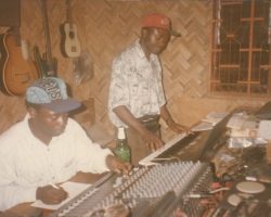 Studio Etienne Meli:
- Musicien: Alois Kemezop Edition harmonique et mélodique.
- Auteur Compositeur, Chanteur, Interprète: Félix Kemogne (Ken Farer).
- Arrangeur particulier de l'artiste: Orchestration, Guitariste, Maître de Chant/des Chœurs: Jimmy Curtis.
- Ingénieur du Son: Jimmy Curtis.
- Albums: 4
- 6 à 7 titres / album.