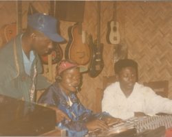 Studio Etienne Meli:
- Musicien: Alois Kemezop Edition harmonique et mélodique.
- Auteur Compositeur, Chanteur, Interprète: Félix Kemogne (Ken Farer).
- Arrangeur particulier de l'artiste: Orchestration, Guitariste, Maître de Chant/des Chœurs: Jimmy Curtis.
- Ingénieur du Son: Jimmy Curtis.
- Albums: 4
- 6 à 7 titres / album.